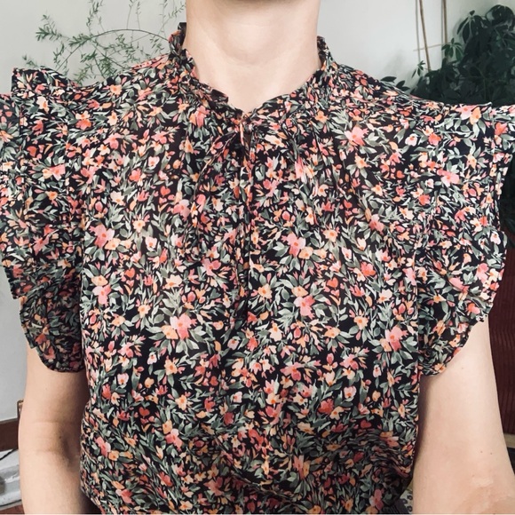 BB Dakota Floral Ruffle Sleeve Top - 100% Cotton - Size M - Picture 3 of 10